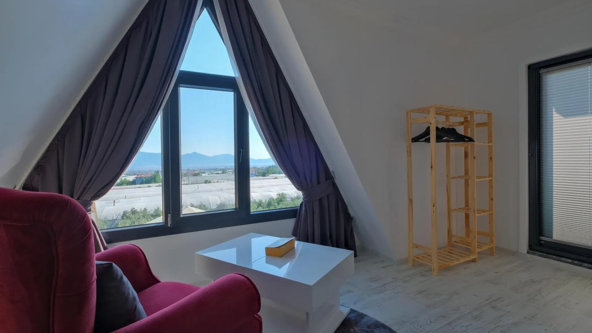Villa Guenes Φετιγιέ